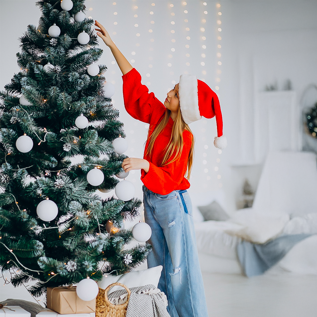 Árvore de Natal Tradicional Pinheiro 1,5m | 1,8m | 2,1m – Galhos Densos e Ajustáveis