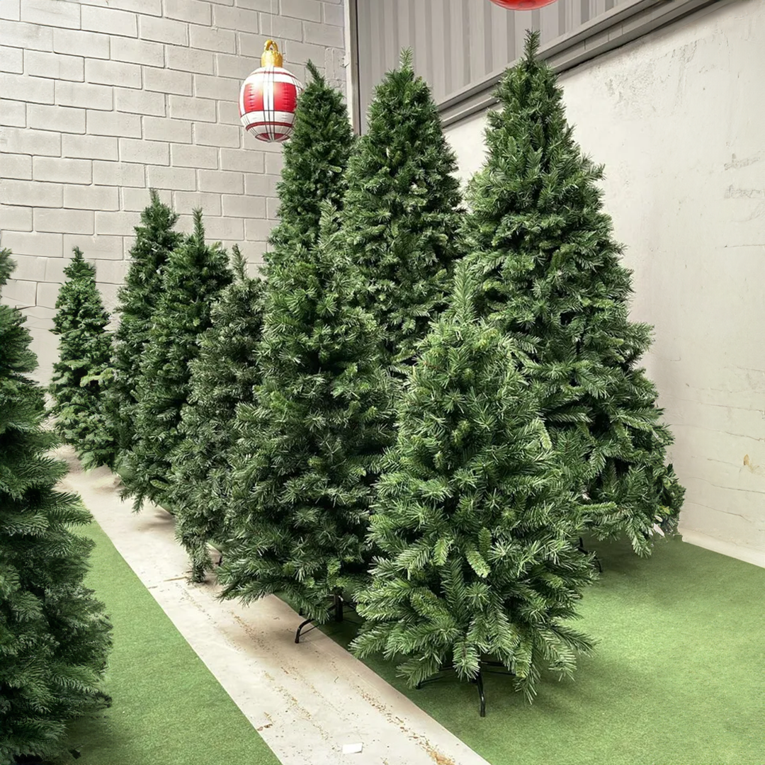 Árvore de Natal 1,80m - 450 Galhos Cheios - Base de Metal Reforçada