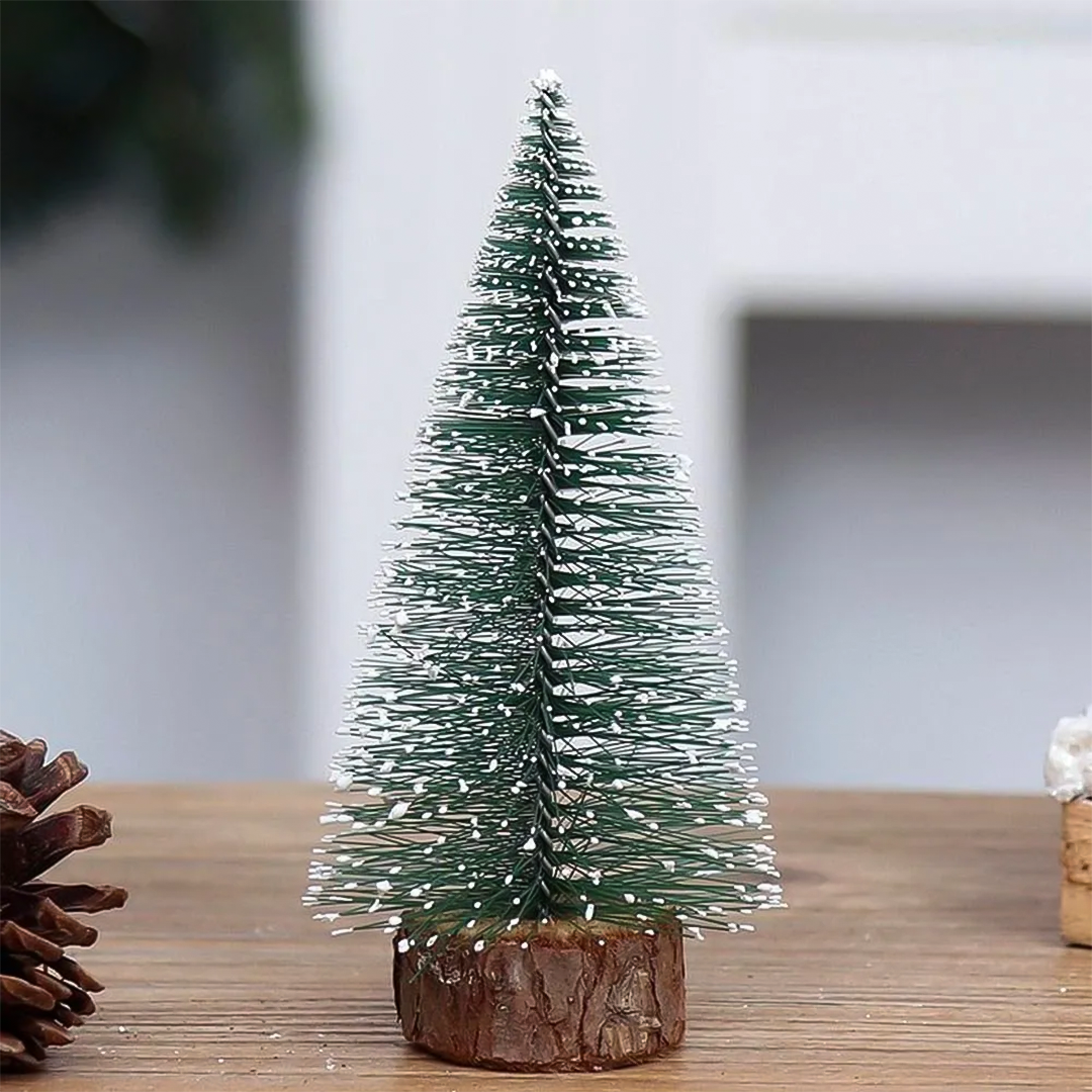 Mini Árvore de Natal com Base de Madeira 15cm/20cm – Decoração Charmosa e Compacta